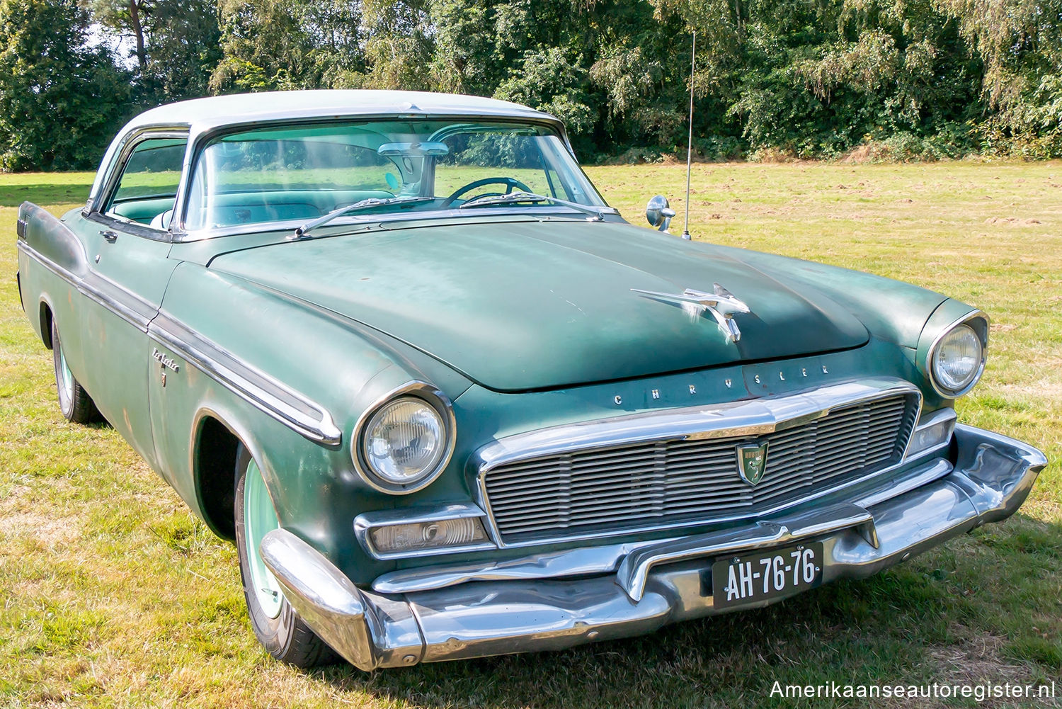 Chrysler New Yorker uit 1956
